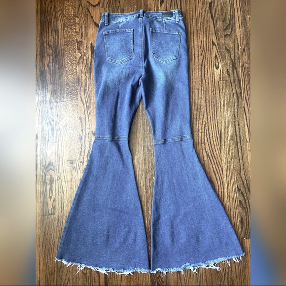 SOLD - Picture 2 of 3